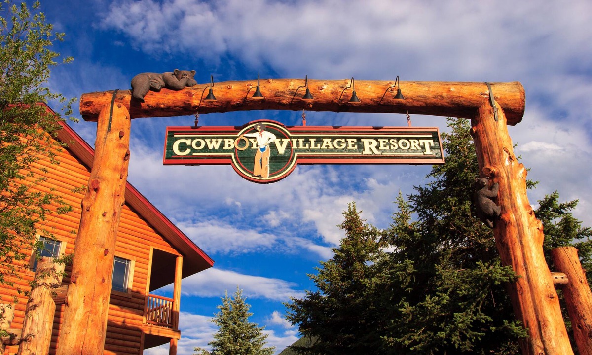 Jackson Cabin | Cowboy Village Resort