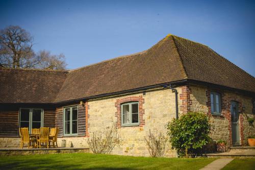 Easebourne Cabin | Cowdray Holiday Cottages