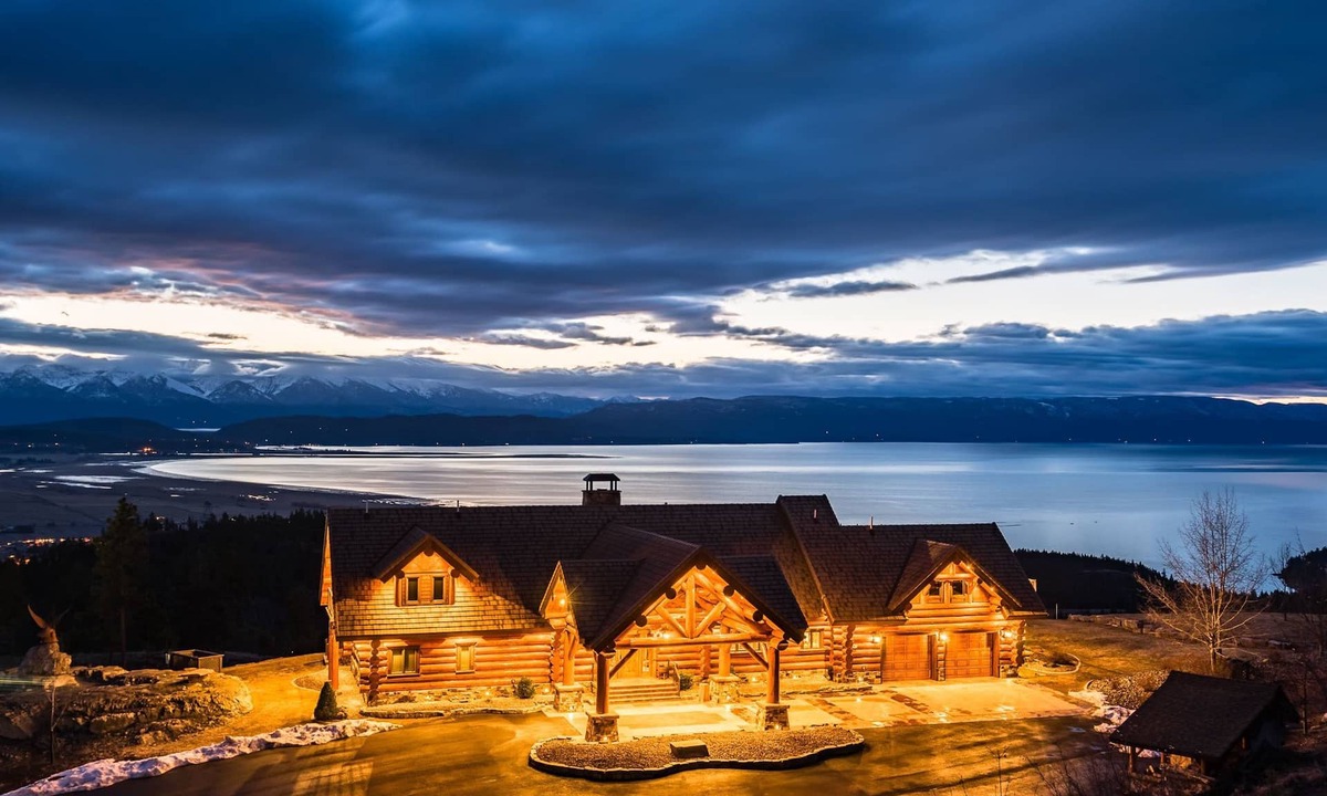 Somers Cabin | Coyote Bluff Estate