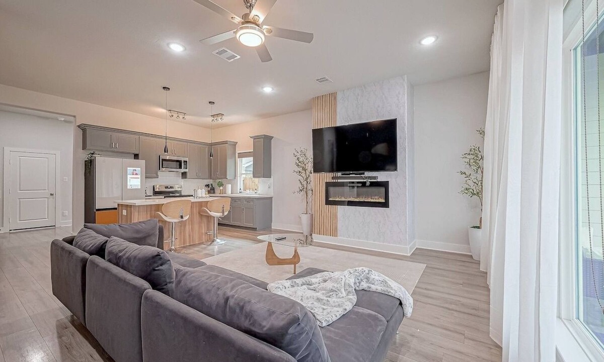 Southeast Houston House | Cozier Oak NRG, Med Ctr & DTWN
