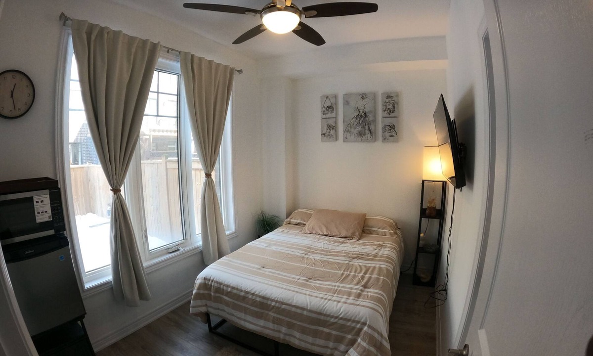 Grimsby House | Cozy 1 Bedroom 1 Bath in Niagara Region