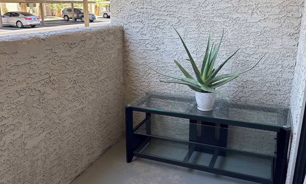 Rancho Oakey Apartment | Cozy 1-bedroom apartment in enchanting Las Vegas with WiFi, AC
