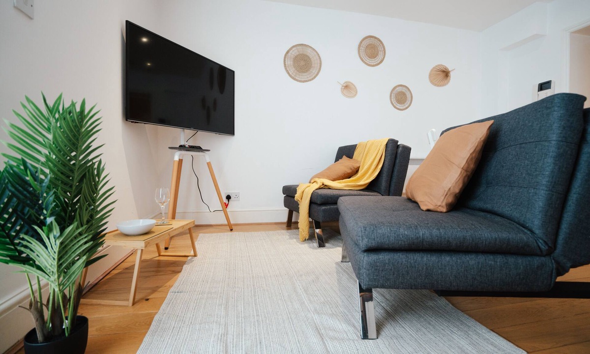 Hackney Central Apartment | Cozy 1 Bedroom Apartment in Hackney