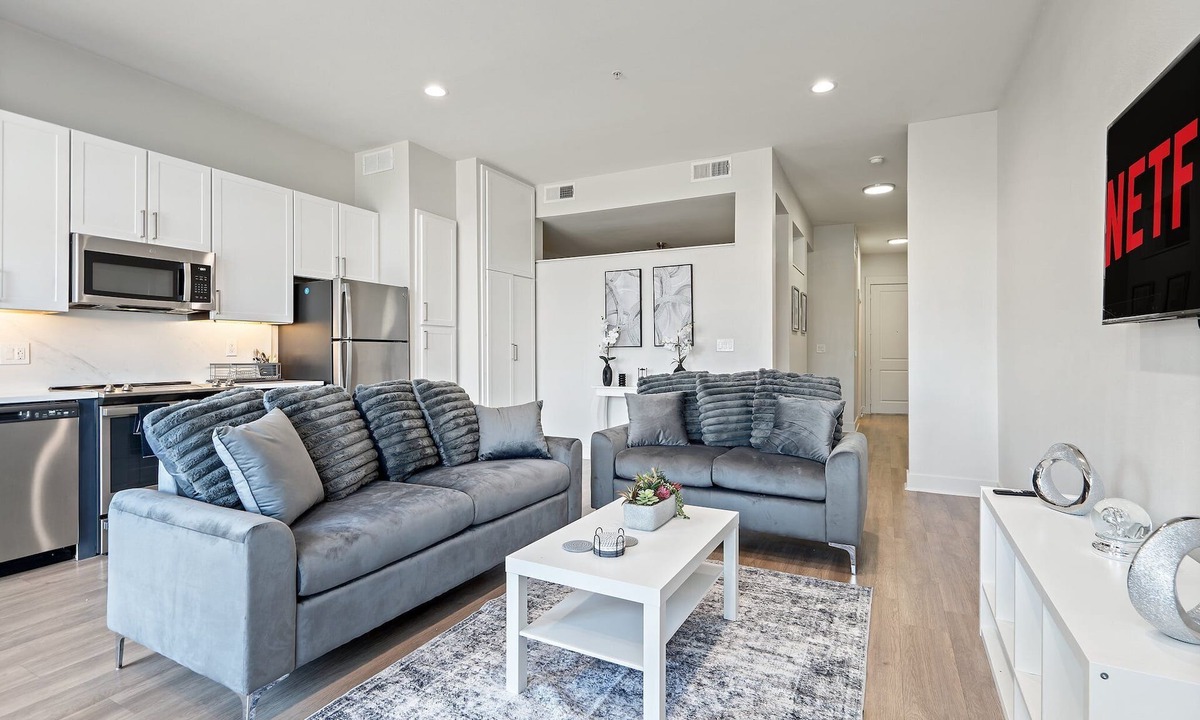 Deep Ellum Apartment | Cozy 1-bedroom apartment in charming Dallas with AC and gym access
