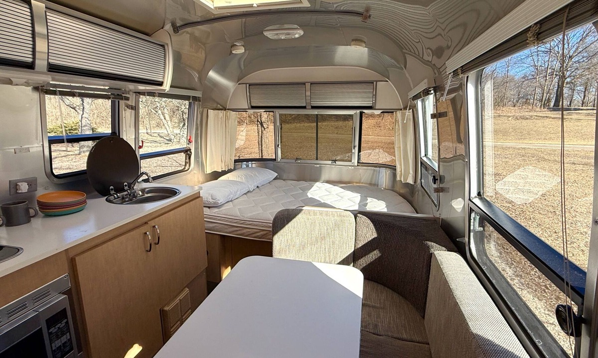Morris House | Cozy 1-bedroom Bambi Airstream camper on a 56 acre farm with stream and woods.