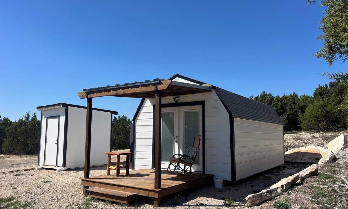 Burnet Cabin | Cozy 1-bedroom cabin in enchanting Burnet with AC comfort