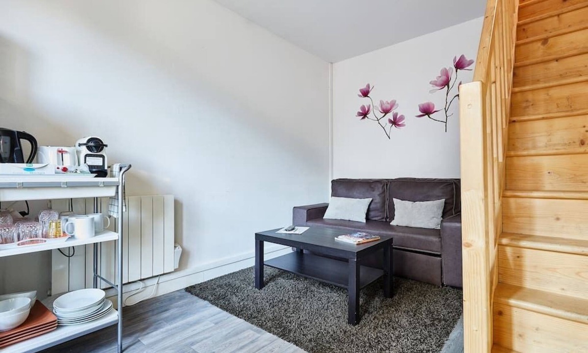 Pantin Apartment | Cozy 1 Bedroom close to Paris