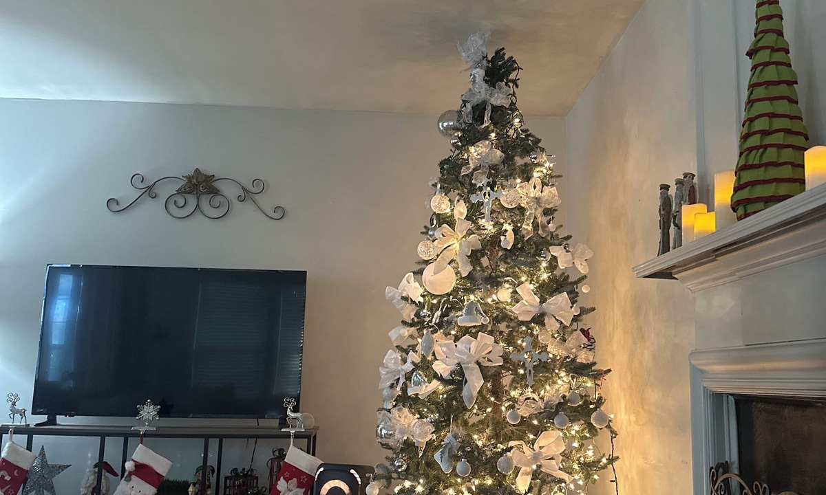 Suwanee House | Cozy 1-bedroom for rent, 4 bedrooms house in soothing Suwanee with AC and heat