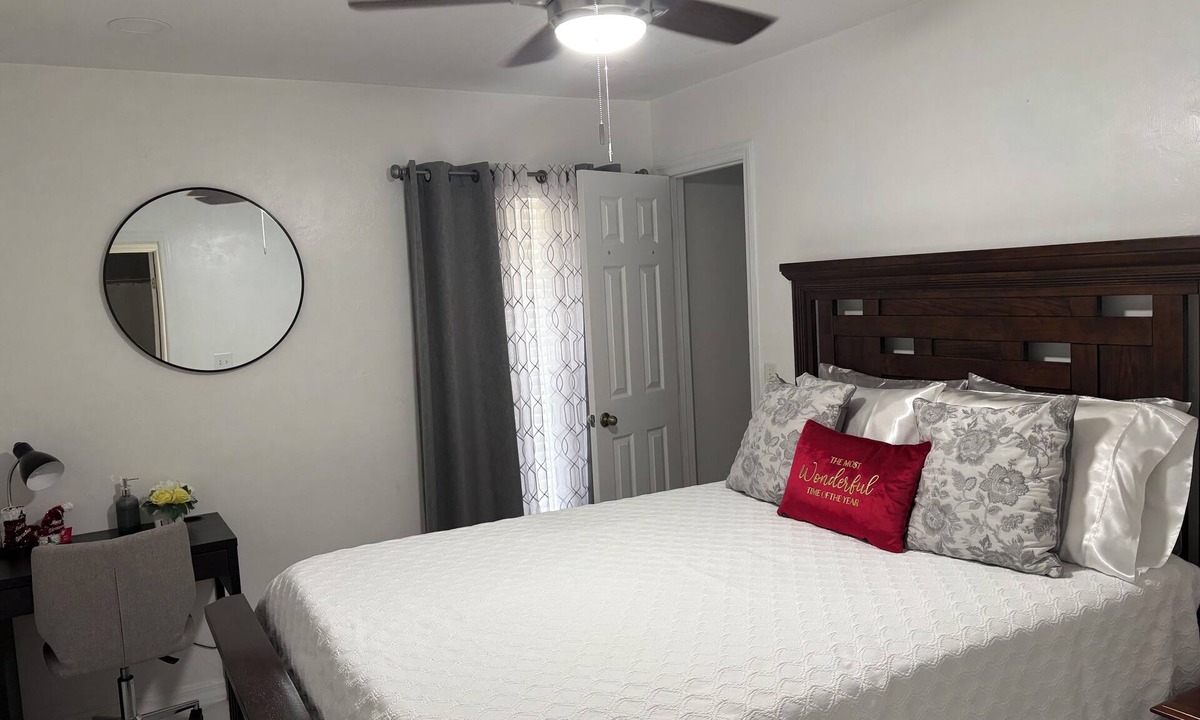 High Springs House | Cozy 1-bedroom house in delightful High Springs