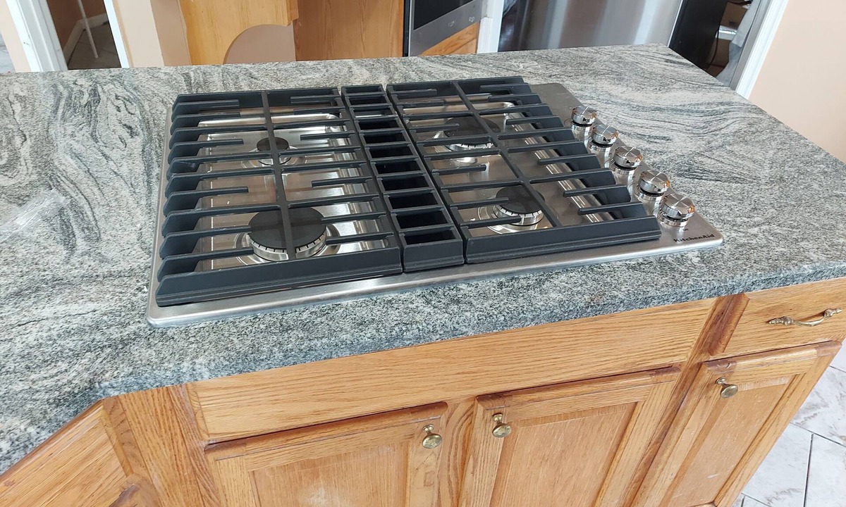 Bowie House | Cozy 1-bedroom house in wonderful Bowie with WiFi, fitness room, and close to DC