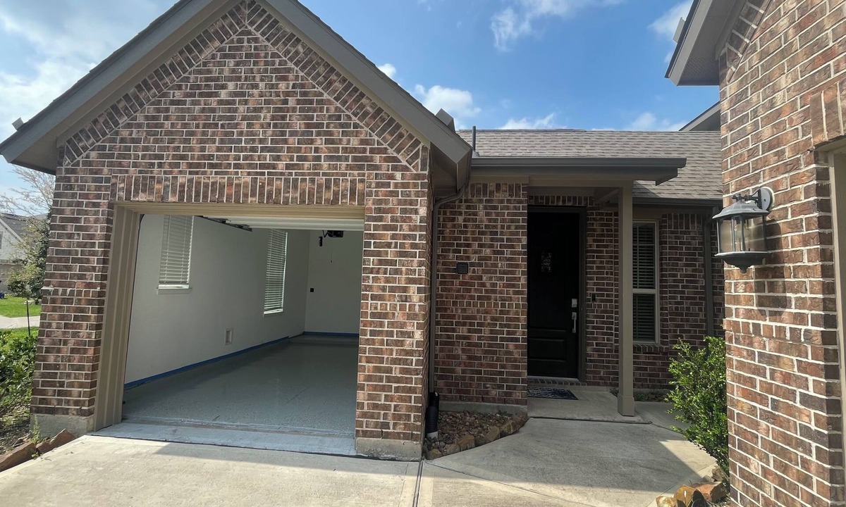 Richmond House | Cozy 1-bedroom house in lovely Rosenberg with AC