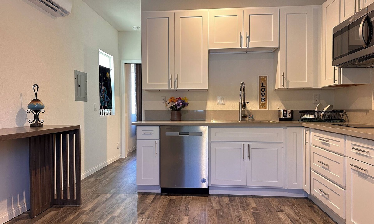 San Marcos House | Cozy 1-bedroom house in pleasant San Marcos with AC