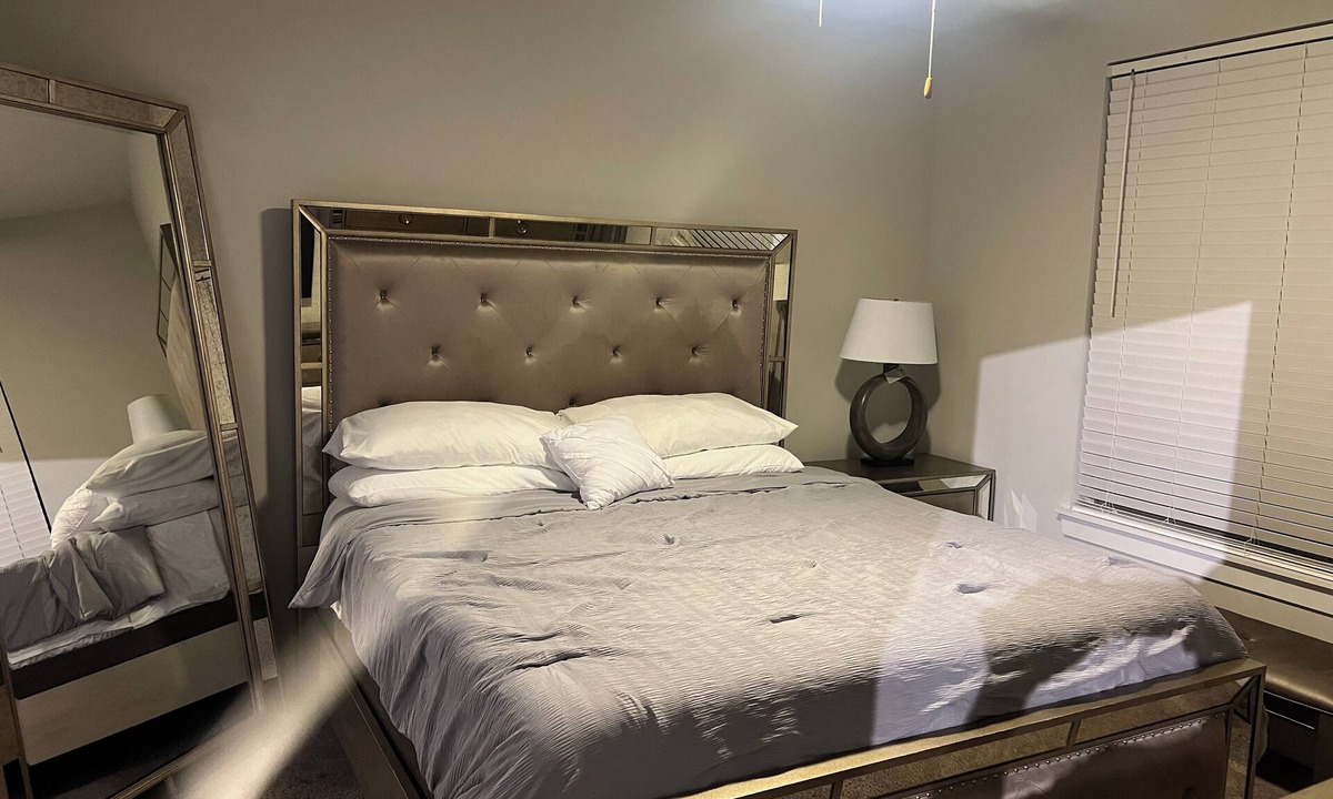 Villa Heights Condo | Cozy 1-bedroom Luxury condo in charming Charlotte