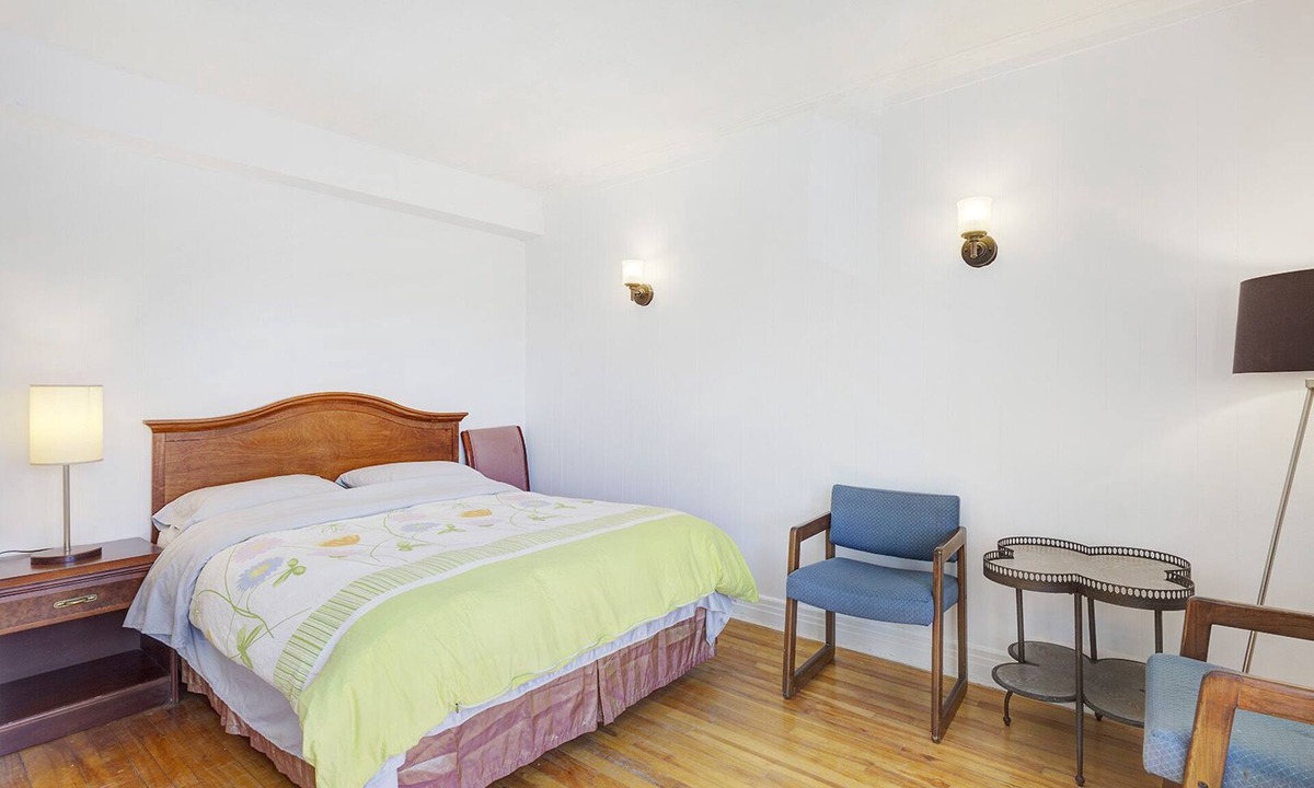 LaSalle Apartment | Cozy 1-bedroom studio in lovely Montréal close St. Lawrence River