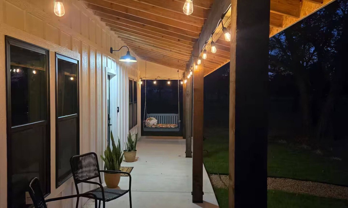 Shawnee Cottage | Cozy 1-BR cottage by Shawnee Twin Lakes w/full kitchen & bath,king bed & laundry