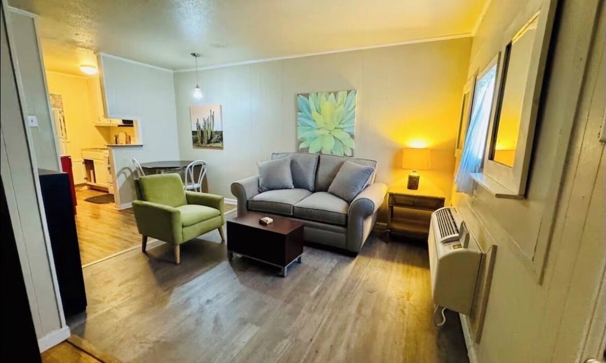 Waco Apartment | Cozy 1bd/1ba- great for long term guests