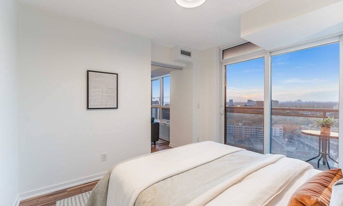 Parkdale Apartment | Cozy 1bed condo in Toronto downtown