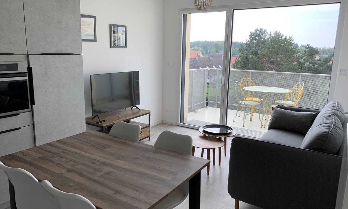 Fort-Mahon-Plage Apartment | Cozy 1BR Apartment in Central Fort-Mahon-Plage with Private Parking