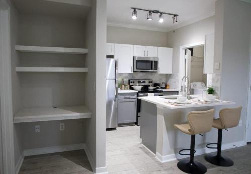 Egypt Apartment | Cozy 1BR Retreat Near Dining & Shopping