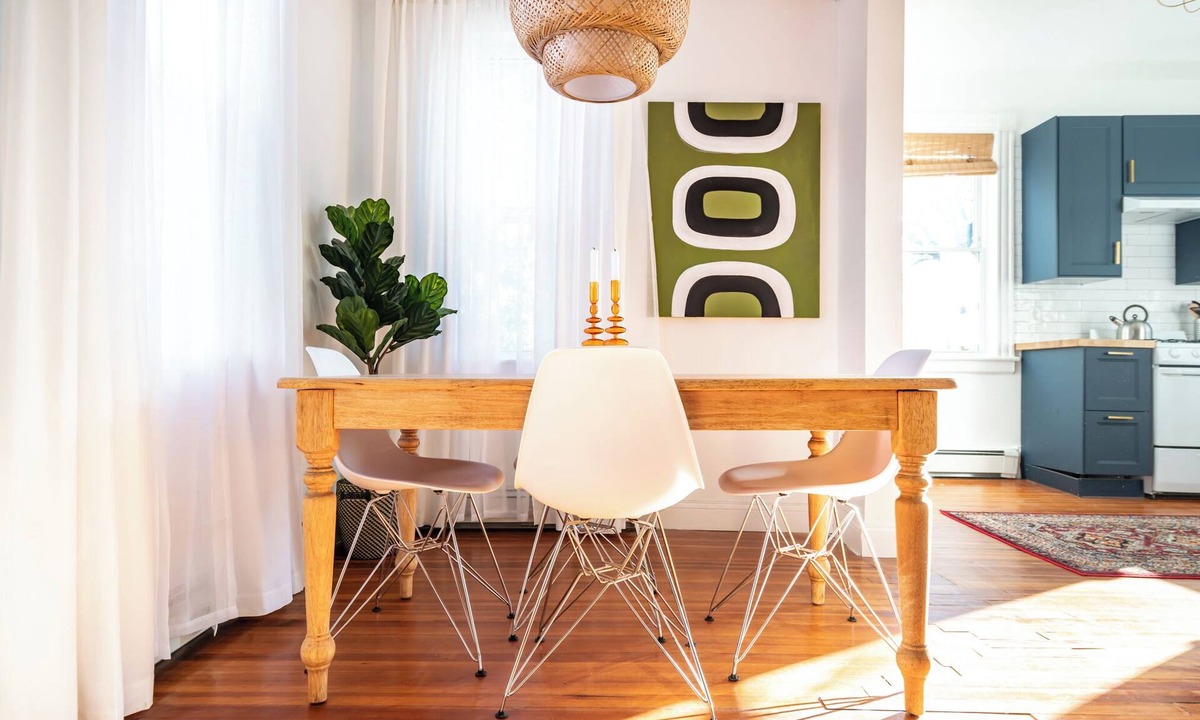 Newburgh Apartment | Cozy 2 bdrm Newburgh apartment with private parking