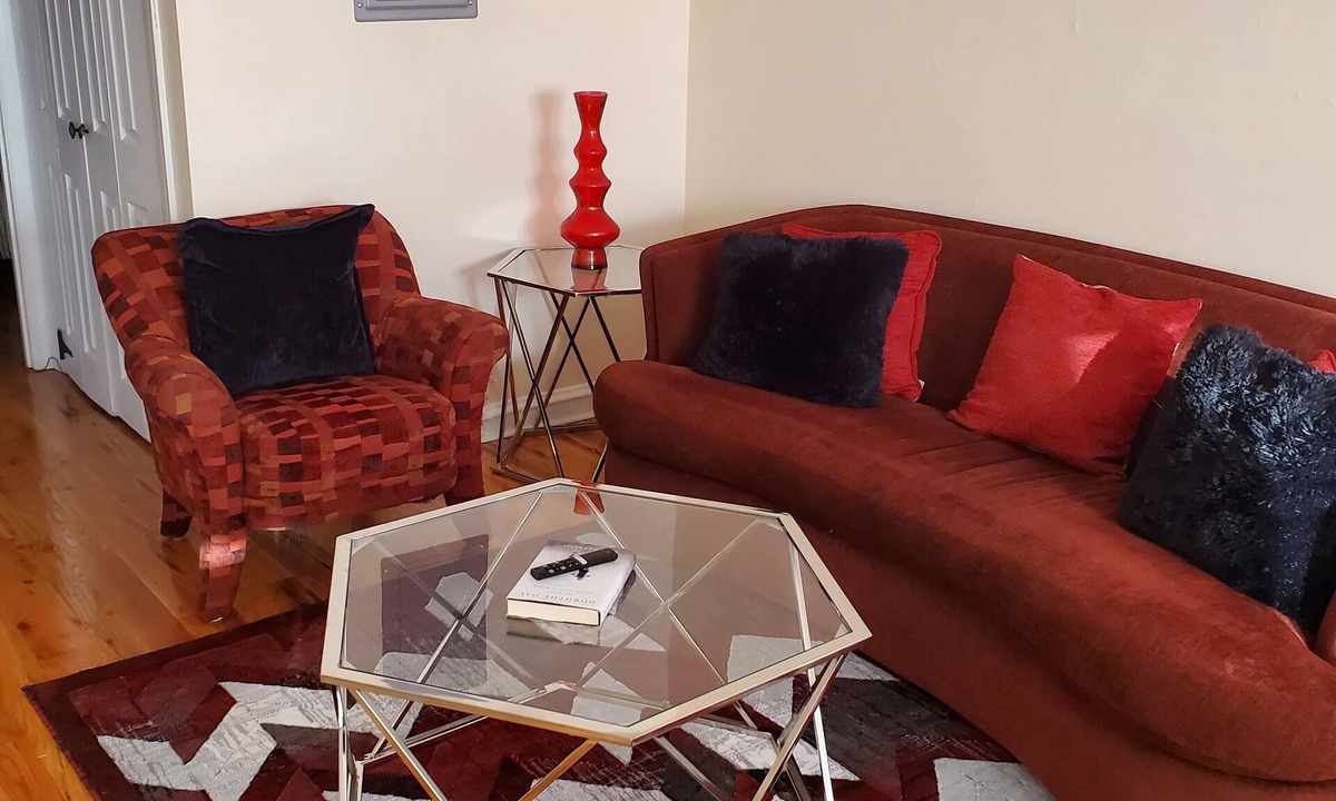 North Philadelphia Apartment | Cozy 2 Bedroom Apartment