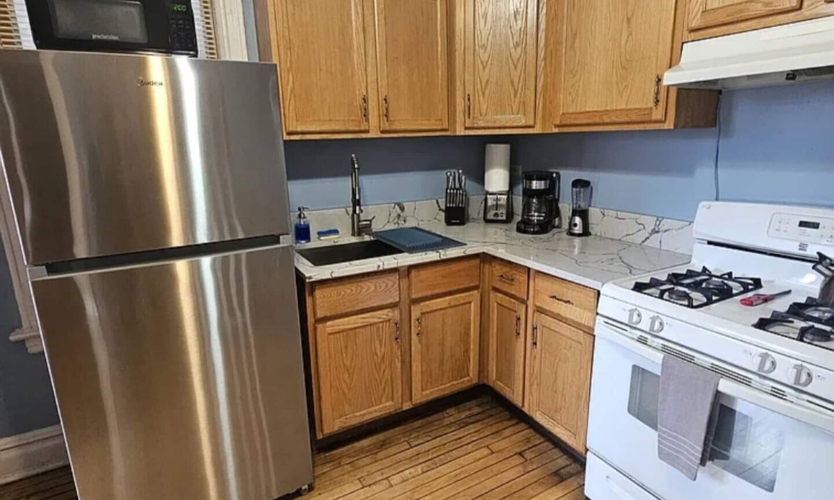 Heart of Chicago Apartment | Cozy 2-bedroom apartment in Pilsen Chicago