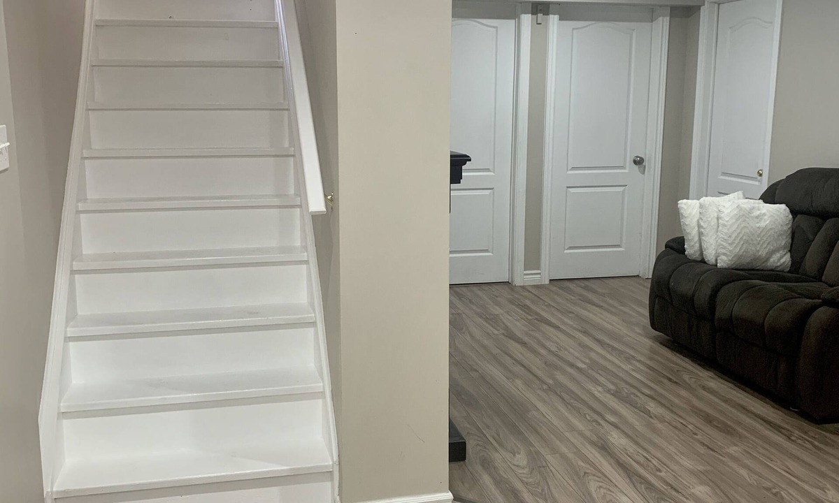 Guelph Apartment | Cozy 2 bedroom basement apartment