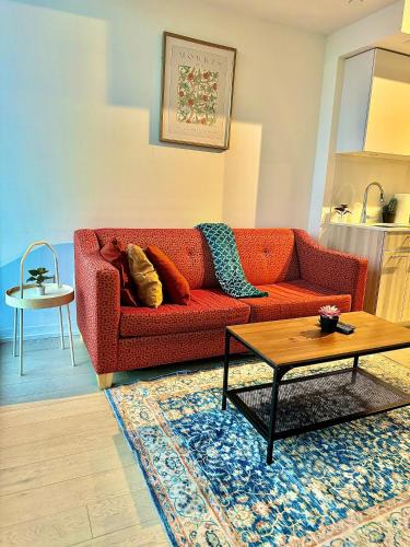 Garden District Apartment | Cozy 2 Bedroom by Eaton Centre Mall