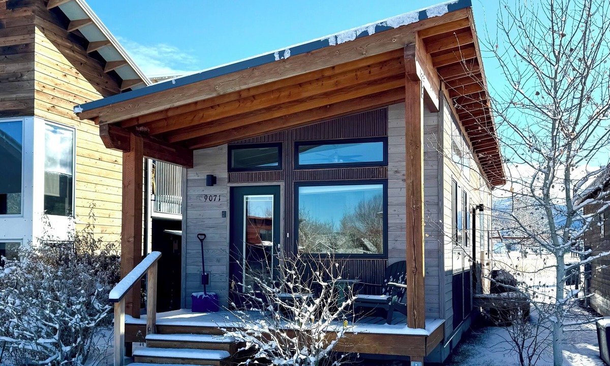 Victor House | Cozy 2 Bedroom by Teton Pass