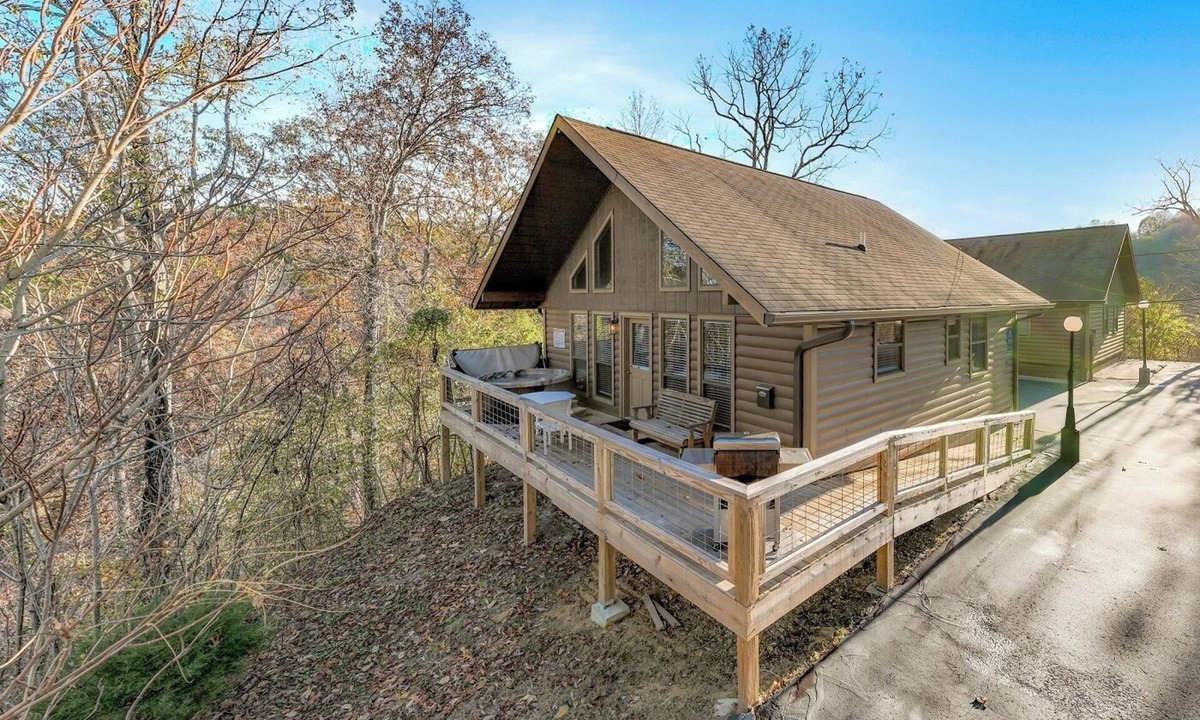 Celina Cabin | Cozy 2 Bedroom Chalet .5 Miles from Dale Hollow Lake #5