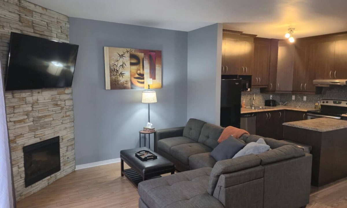 Communaute-Urbaine-de-l'Outaouais Condo | Cozy 2 bedroom condo