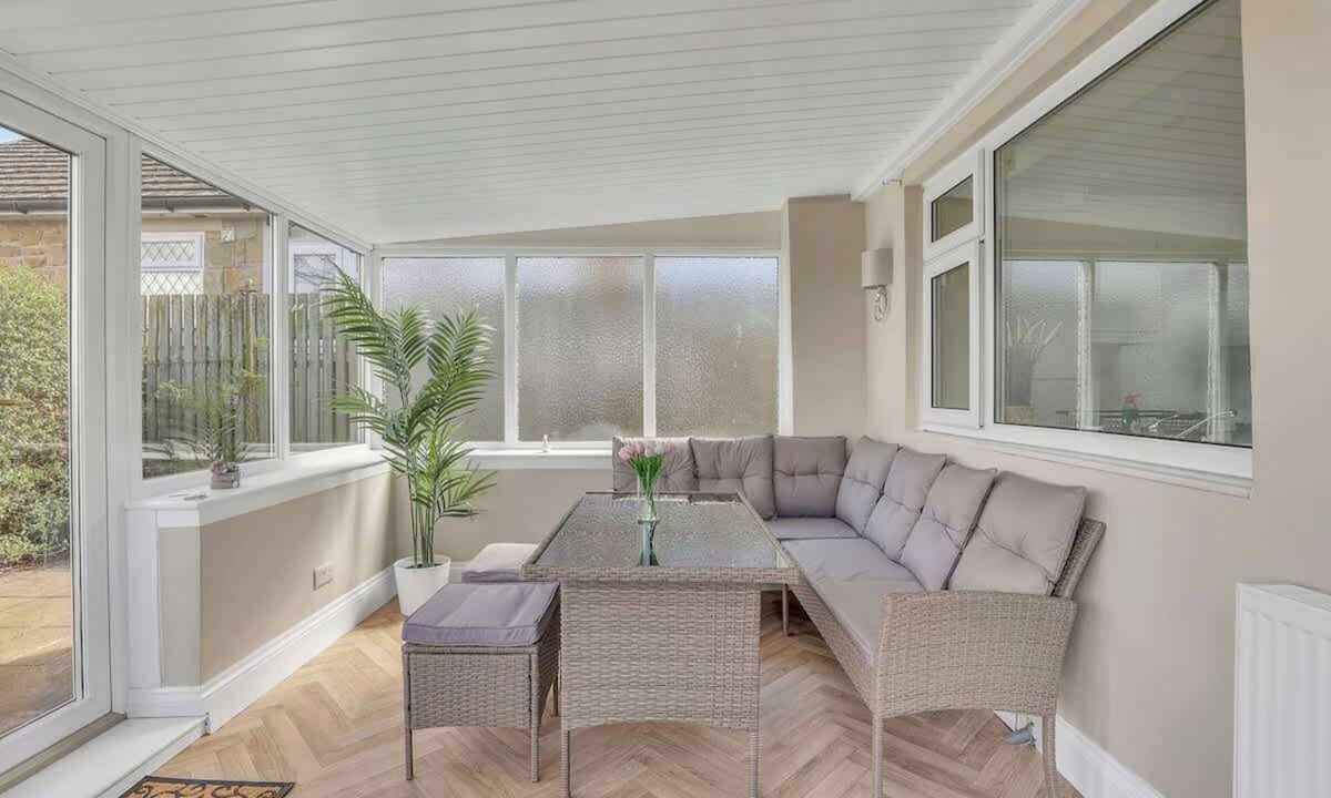 West Woodburn House | Cozy 2 Bedroom Cottage- by Holiday Homes