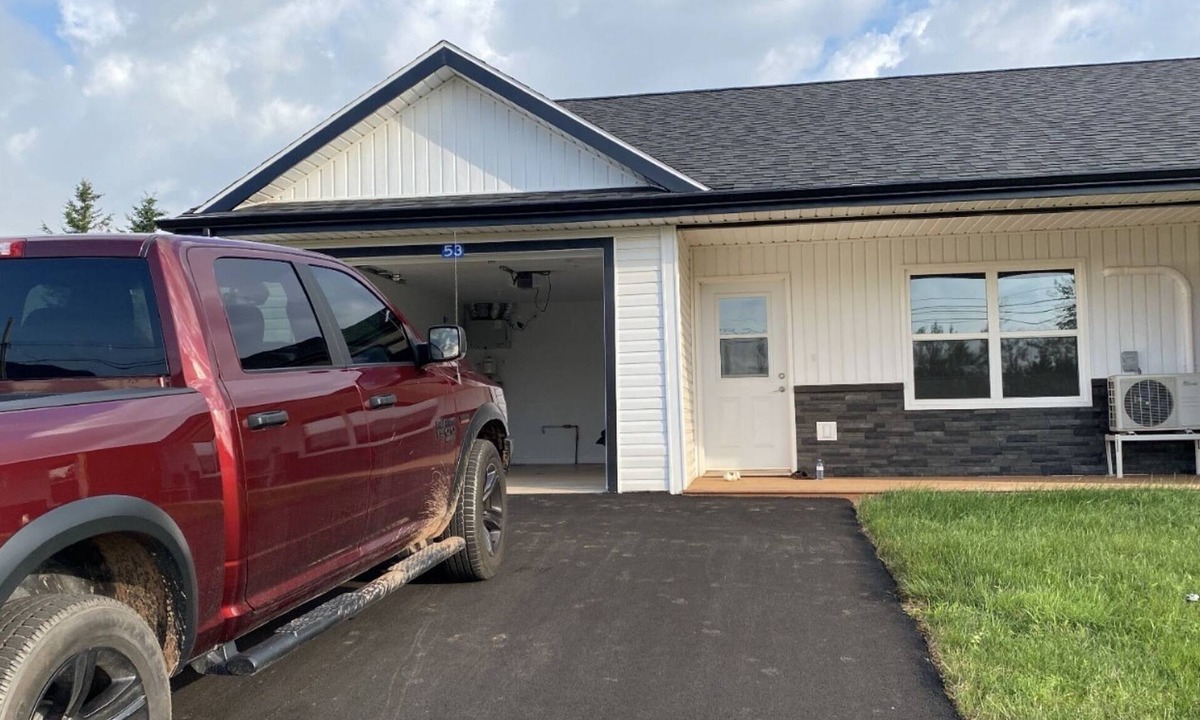 North Rustico House | Cozy 2-bedroom house in beautiful North Rustico with WiFi, AC