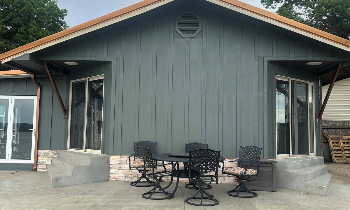 Grove House | Cozy 2-bedroom house in peaceful Grove with AC for relaxing stays, waterfront