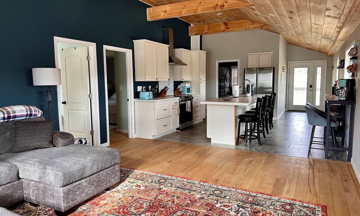 Apalachin House | Cozy 2-bedroom house in peaceful Apalachin with heated floors