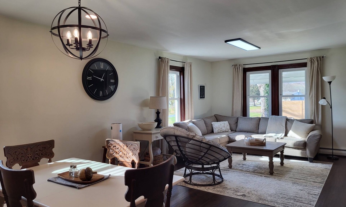 Bernville House | Cozy 2-bedroom house in peaceful Bernville with out door fire pit area