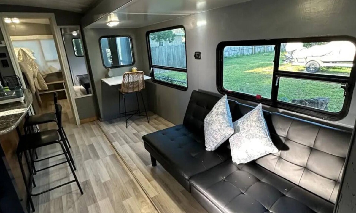 Baytown House | Cozy 2-bedroom mobile home in lovely Baytown with AC