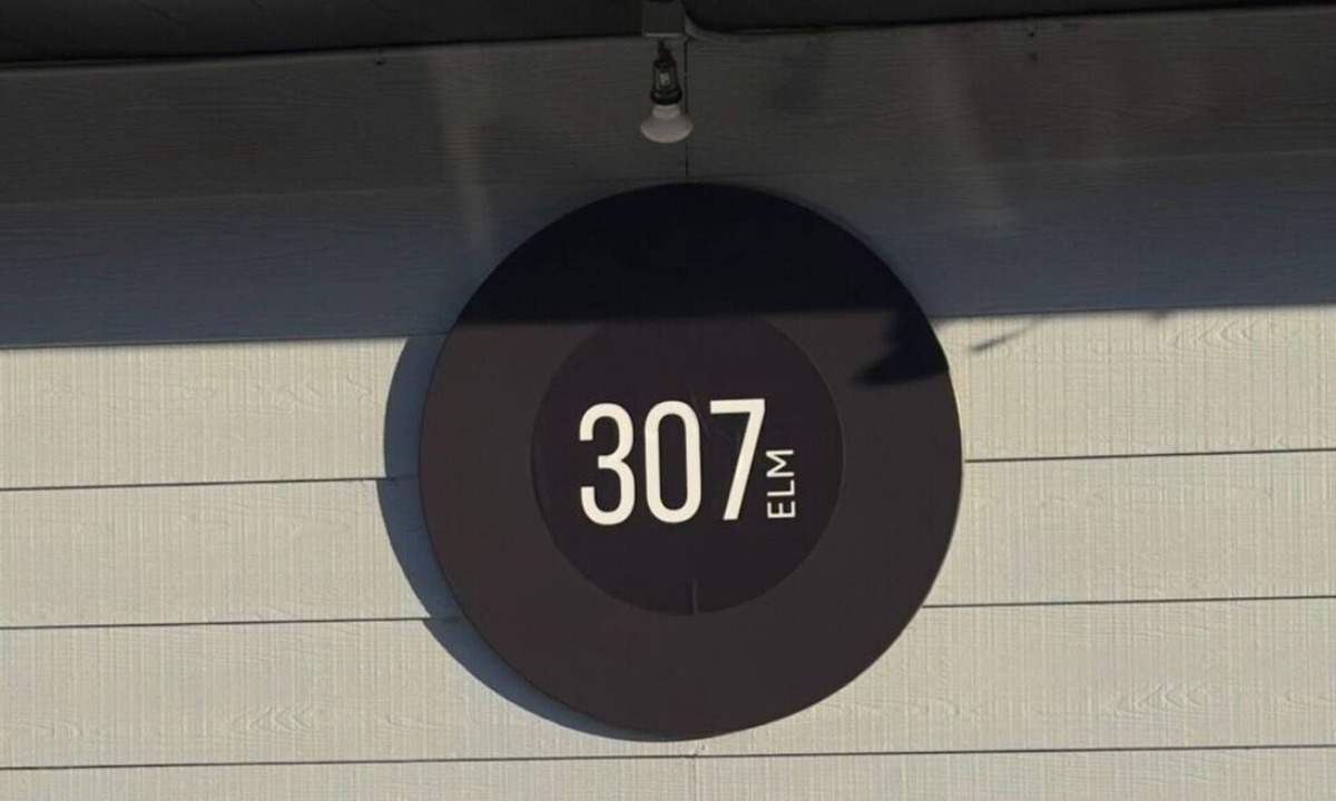South Pittsburg Apartment | Cozy 2-bedroom apartment in charming downtown South Pittsburg, TN