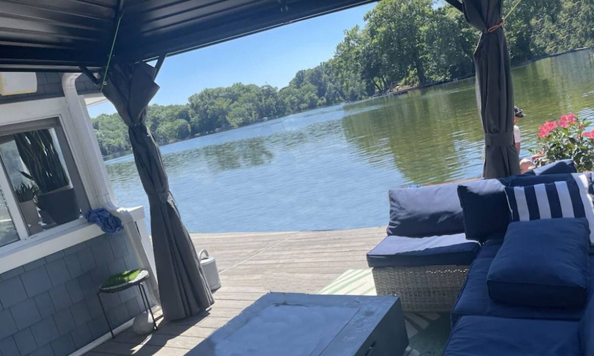 Sparta Township Cottage | Cozy 2 bedroom lakeside cottage with fire pit