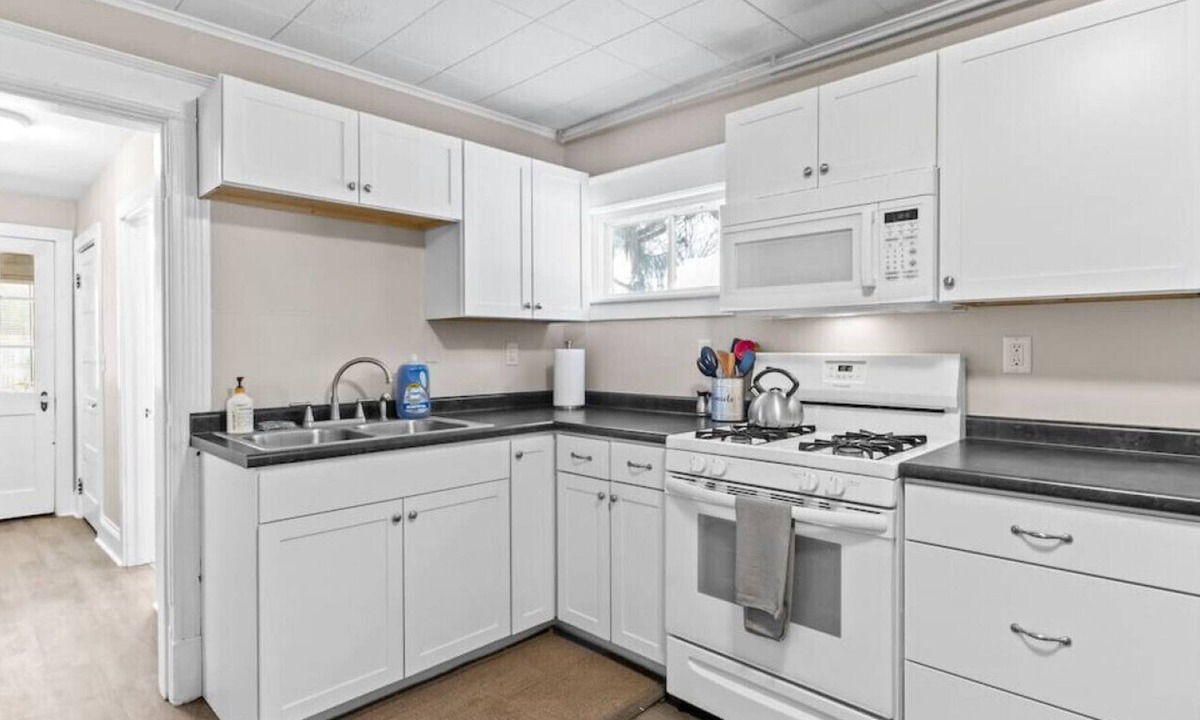 Winooski Apartment | Cozy 2 Bedroom with Parking!