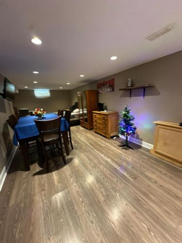 Windsor Apartment | Cozy 2 Beds Basement Suite