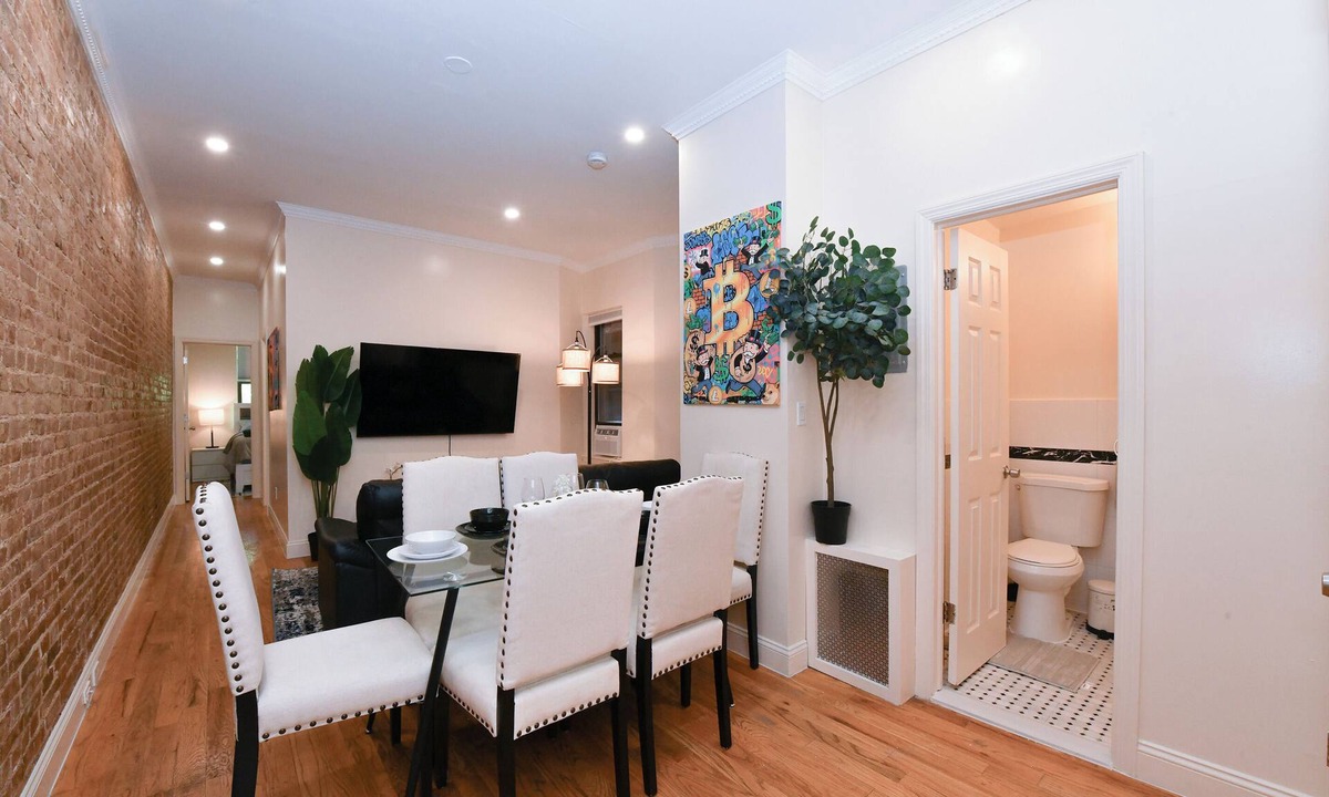 East Harlem Apartment | Cozy 2 BR Haven Right Above Central Park
