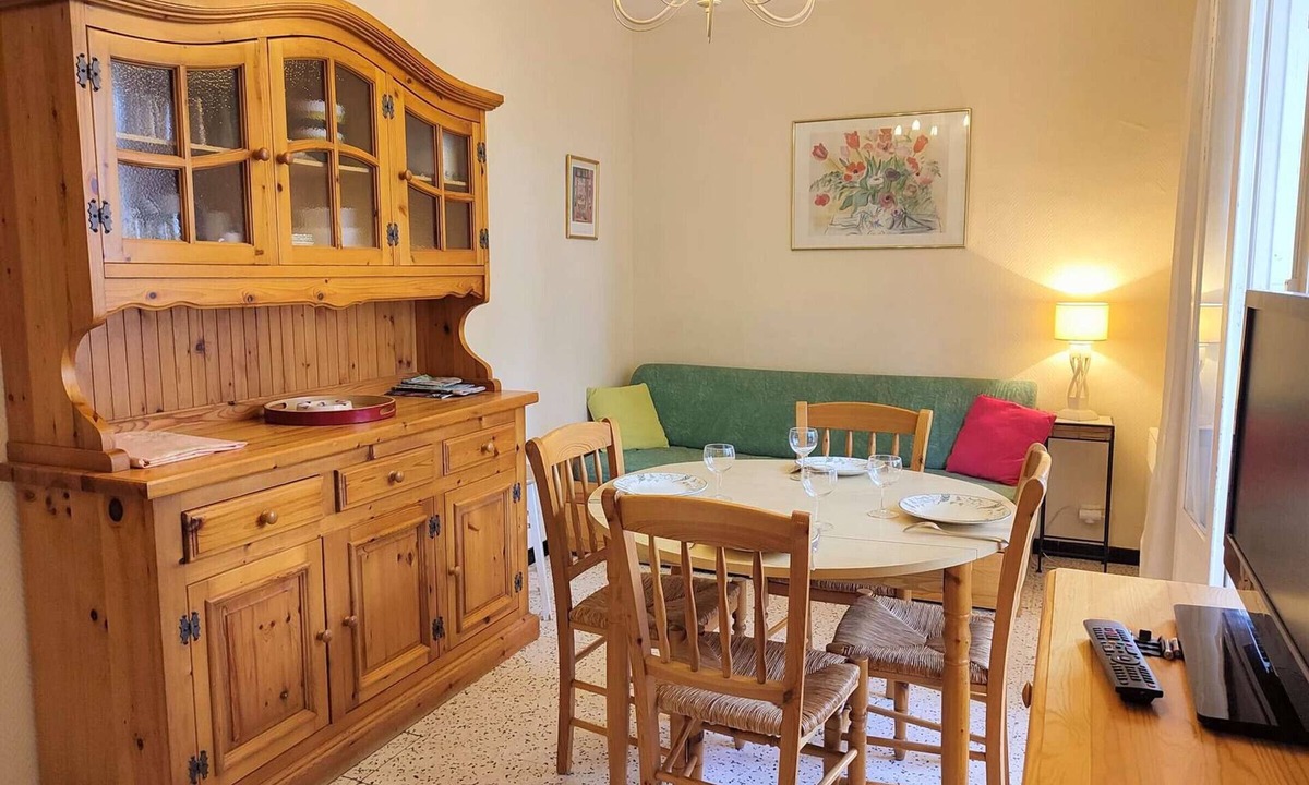 Argeles Plage Apartment | Cozy 2-Room Apartment with Balcony, 4 Sleeps, 50m from Beach – Argelès-sur-Mer