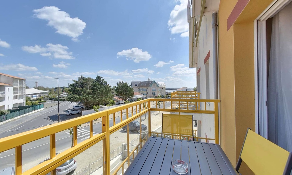 Port District Apartment | Cozy 2-room for 4 guests, Châtelaillon-Plage, parking