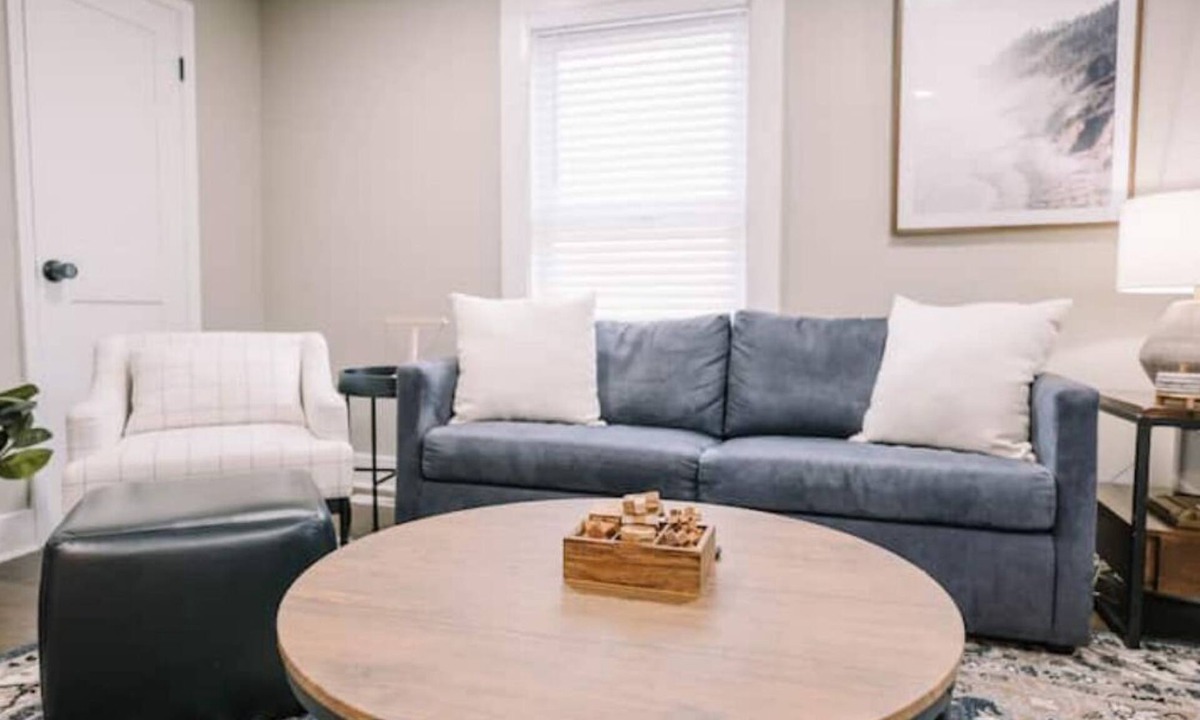 Danville House | Cozy 2b/1bath Home- 3 miles to Casino