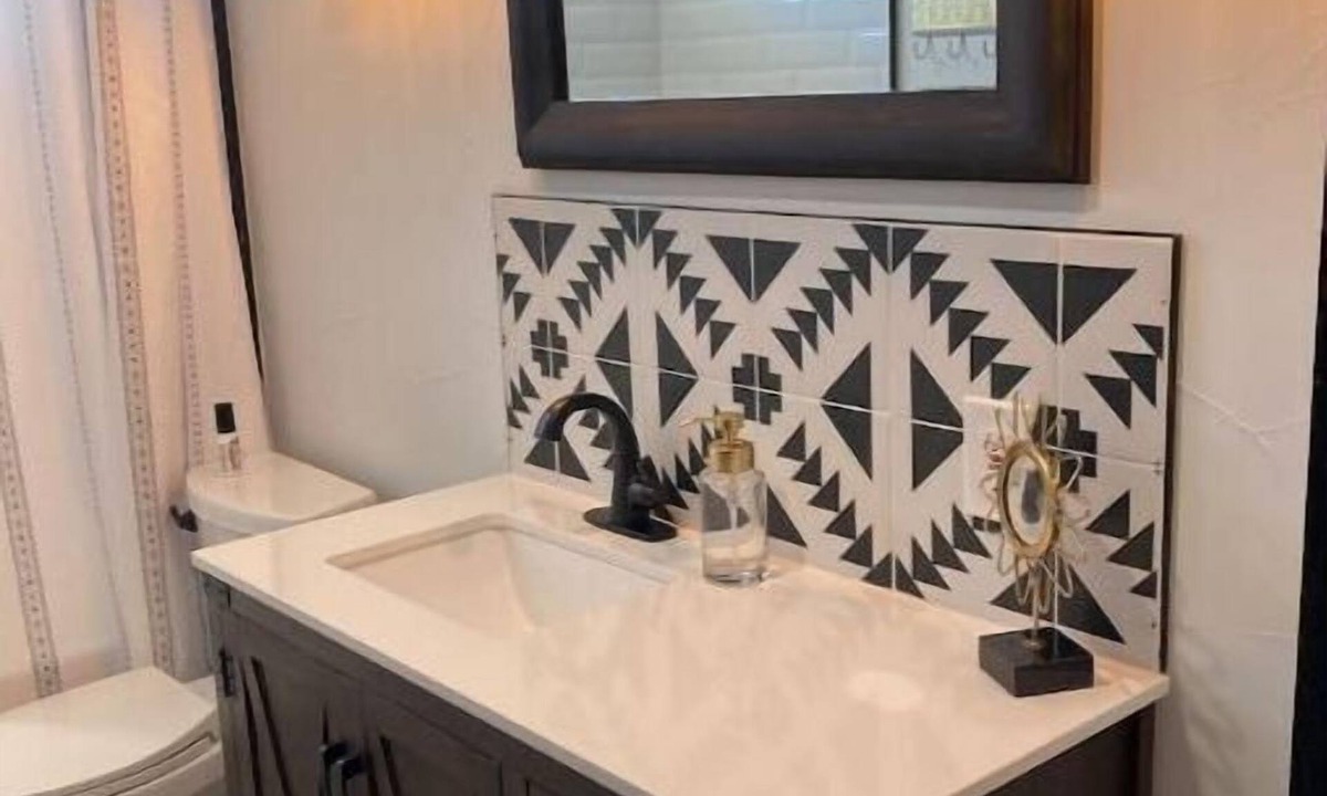 Del Valle House | Cozy 2br-1ba 10min from Airport