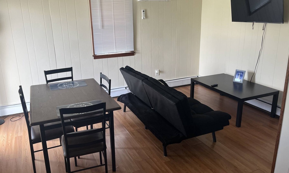 Sanatoga Apartment | Cozy 2BR 1Bath