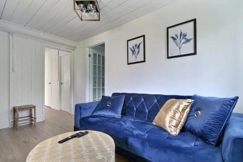 Quartier 5-4 Apartment | Cozy 2BR - 2 King Beds & 2 Parking - 8min to Old Town