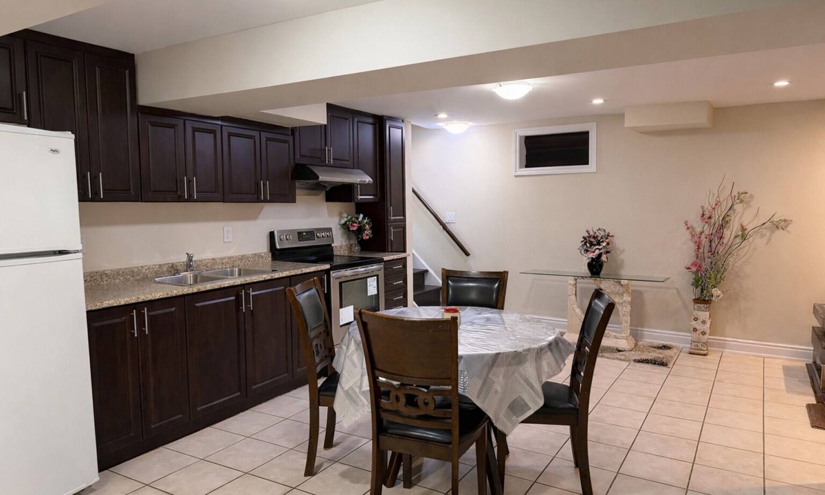 Brampton House | Cozy 2BR Basement | Private Entry + Parking