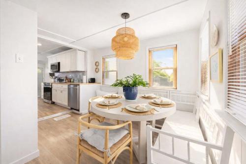 Clifton Heights House | Cozy 2BR Home Near Downtown w Backyard & Parking